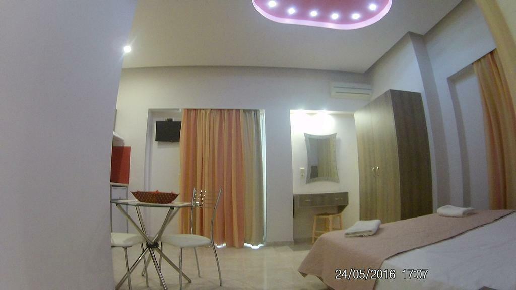 Sirena Apartments Agia Pelagia  Exterior photo